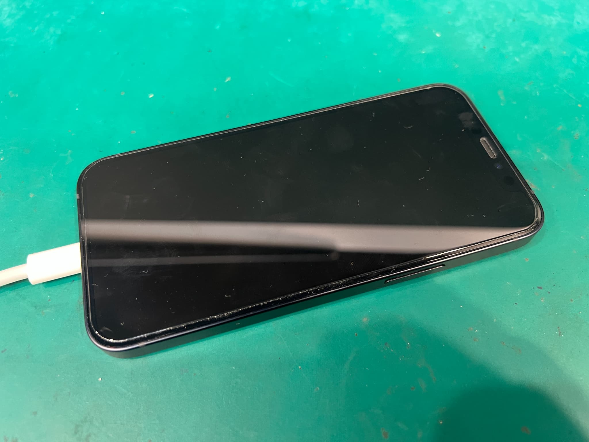 iPhone12miniのバッテリー交換です！そろそろバッテリーの寿命が！